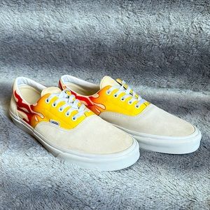 ❤️‍🔥 Vans Era Classic White Skating Shoes with Flames - US Men’s Size 12 ❤️‍🔥